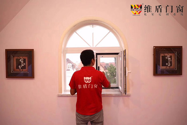 專業(yè)的服務(wù)團(tuán)隊(duì)，打造高端的定制服務(wù)！