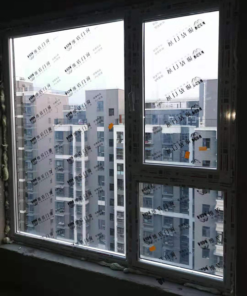 剛剛安裝好的維盾門(mén)窗2